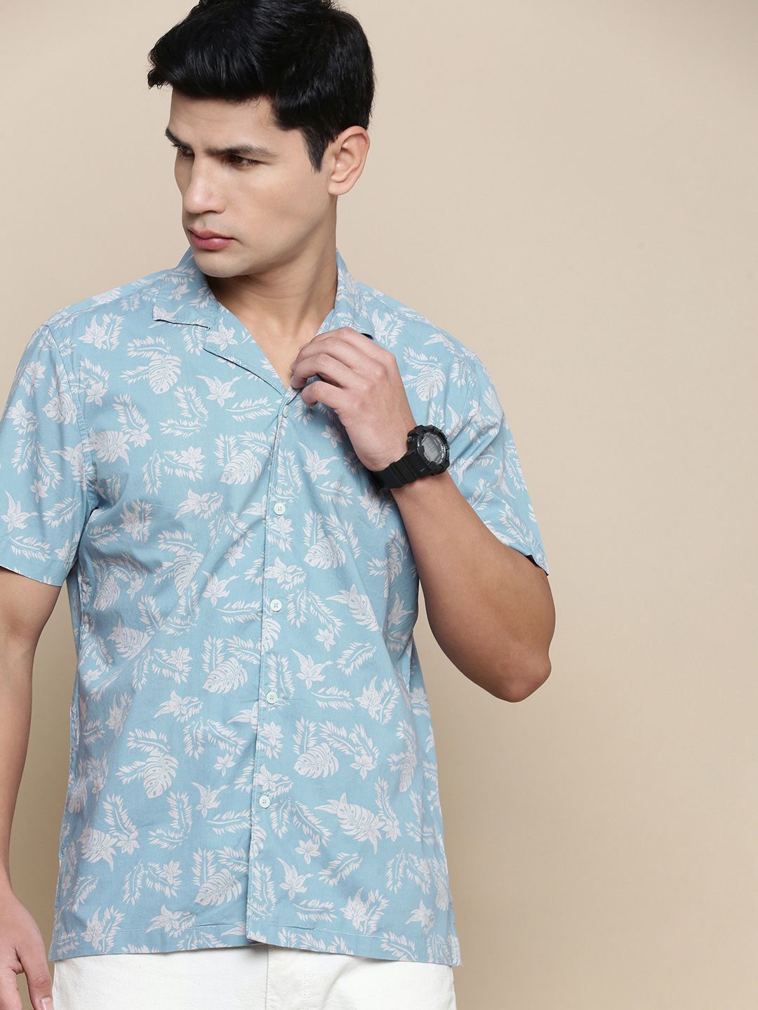 

INVICTUS Men Sport Relaxed Fit Cuban Collar Floral Printed Cotton Casual Shirt, Blue