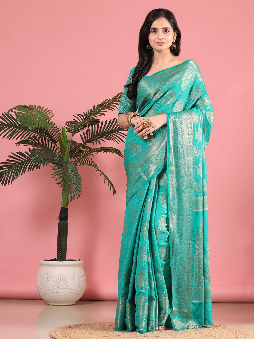 

Pionex Floral Zari Poly Georgette Banarasi Saree With Embroidered Blouse, Green