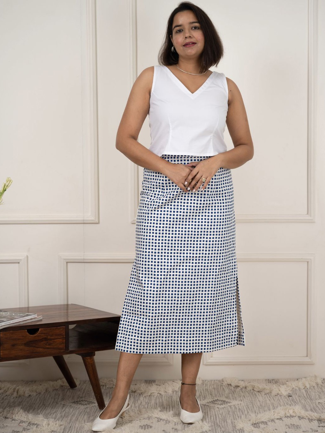 

Label Tanvee Checked Pure Cotton Midi Skirt, White