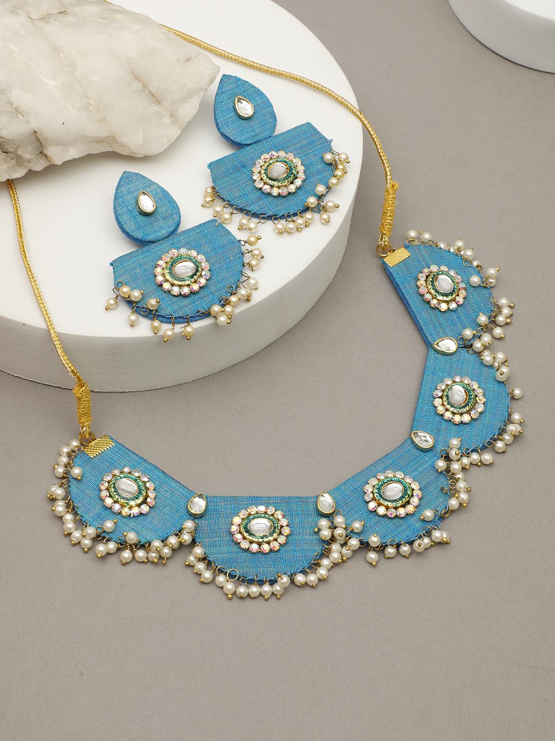 

VIVAZS Gold Plated Stones-Studded And Pearls-Beaded Jewellery Set, Navy blue