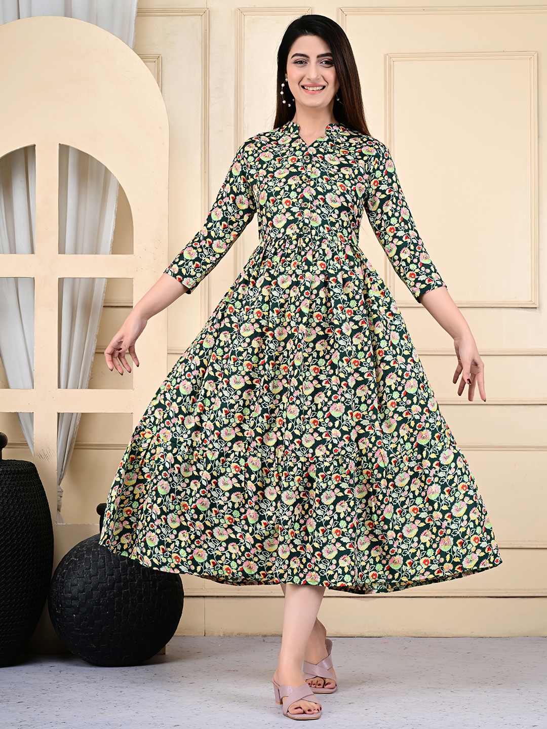 

FebQ Floral Printed Mandarin Collar Pure Cotton Tiered Anarkali Kurta, Green