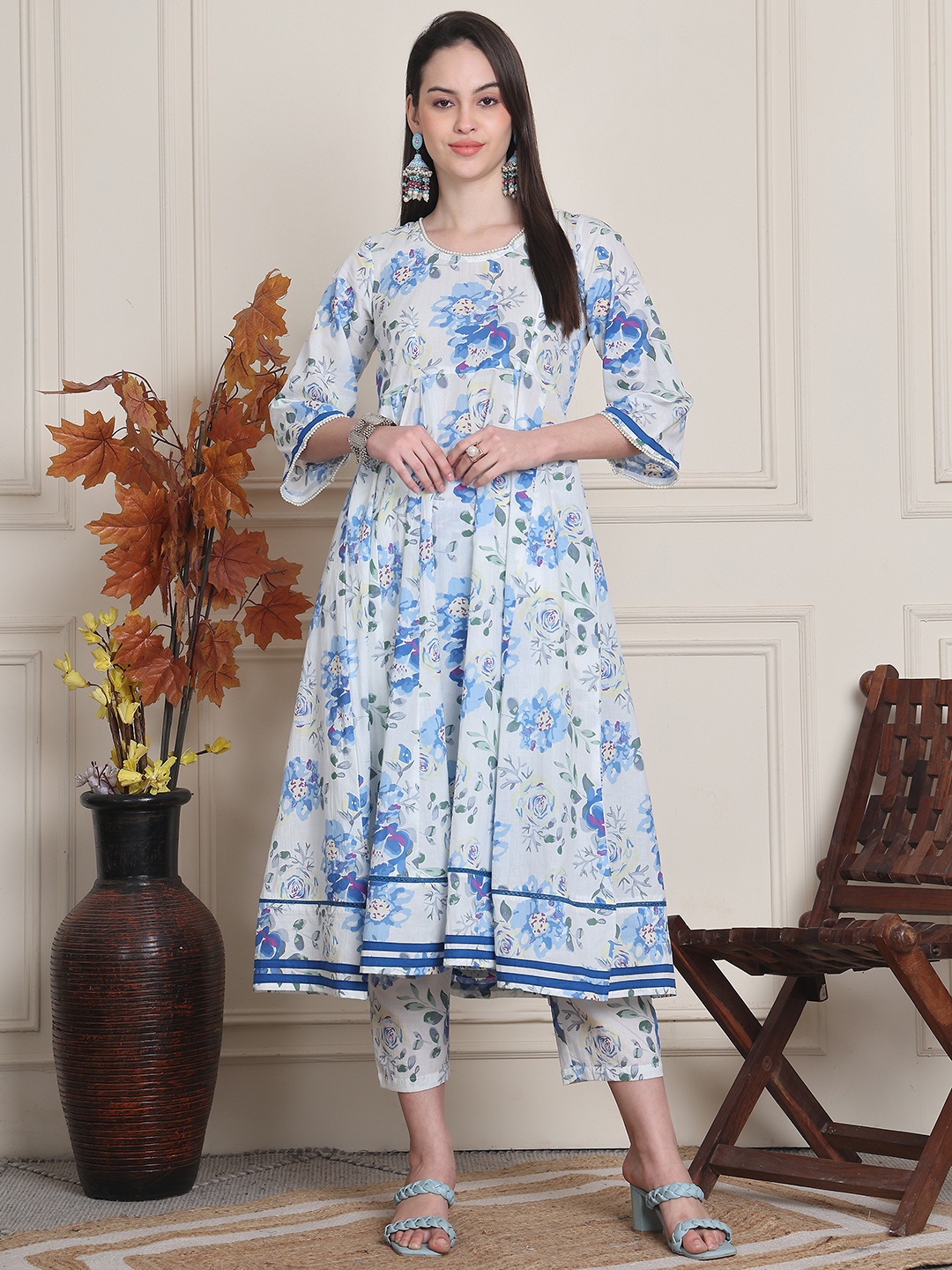 

SOUNDARYA Floral Printed Empire Pure Cotton Anarkali Kurta With Trousers, White
