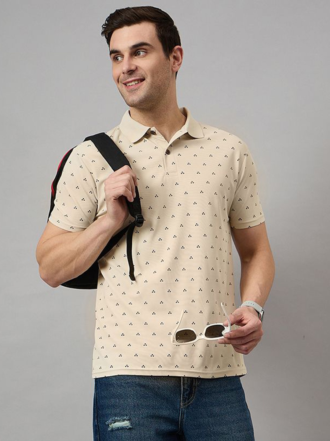 

BRONATION Men Geometric Printed Polo Collar Cotton T-shirt, Beige