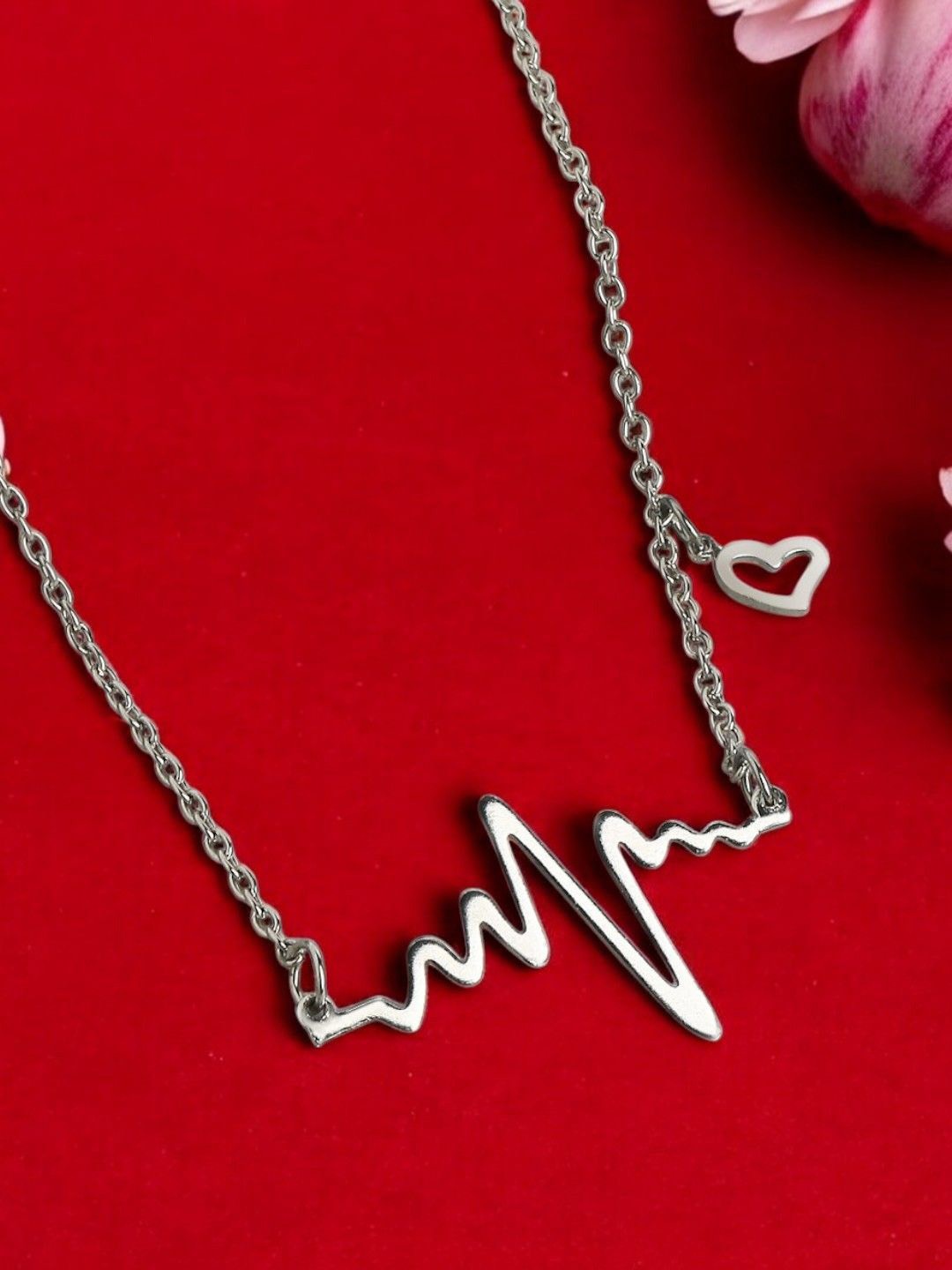 

OOMPH Silver-Plated Heartbeat Shaped Minimal Necklace