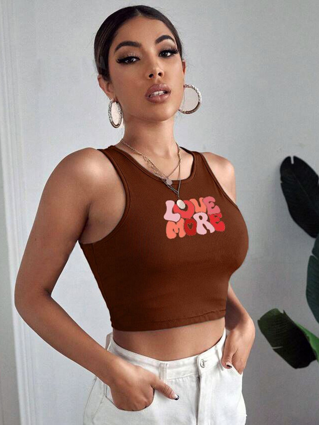 

TABADTOD Women Printed Round Neck Fitted Crop Top, Brown