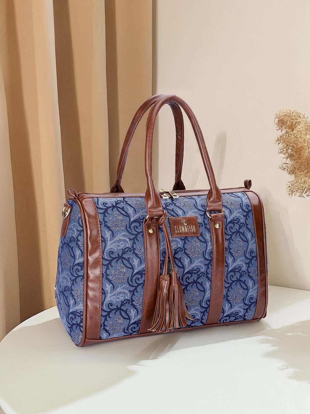 

THE CLOWNFISH Women Floral Printed Bowling Handheld Bag, Blue