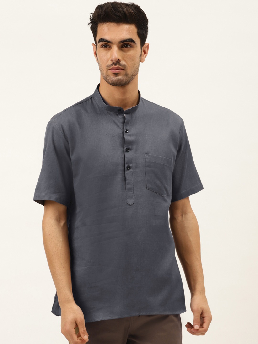 

RAJUBHAI HARGOVINDAS Band Collar Short Sleeves Short Kurta, Grey