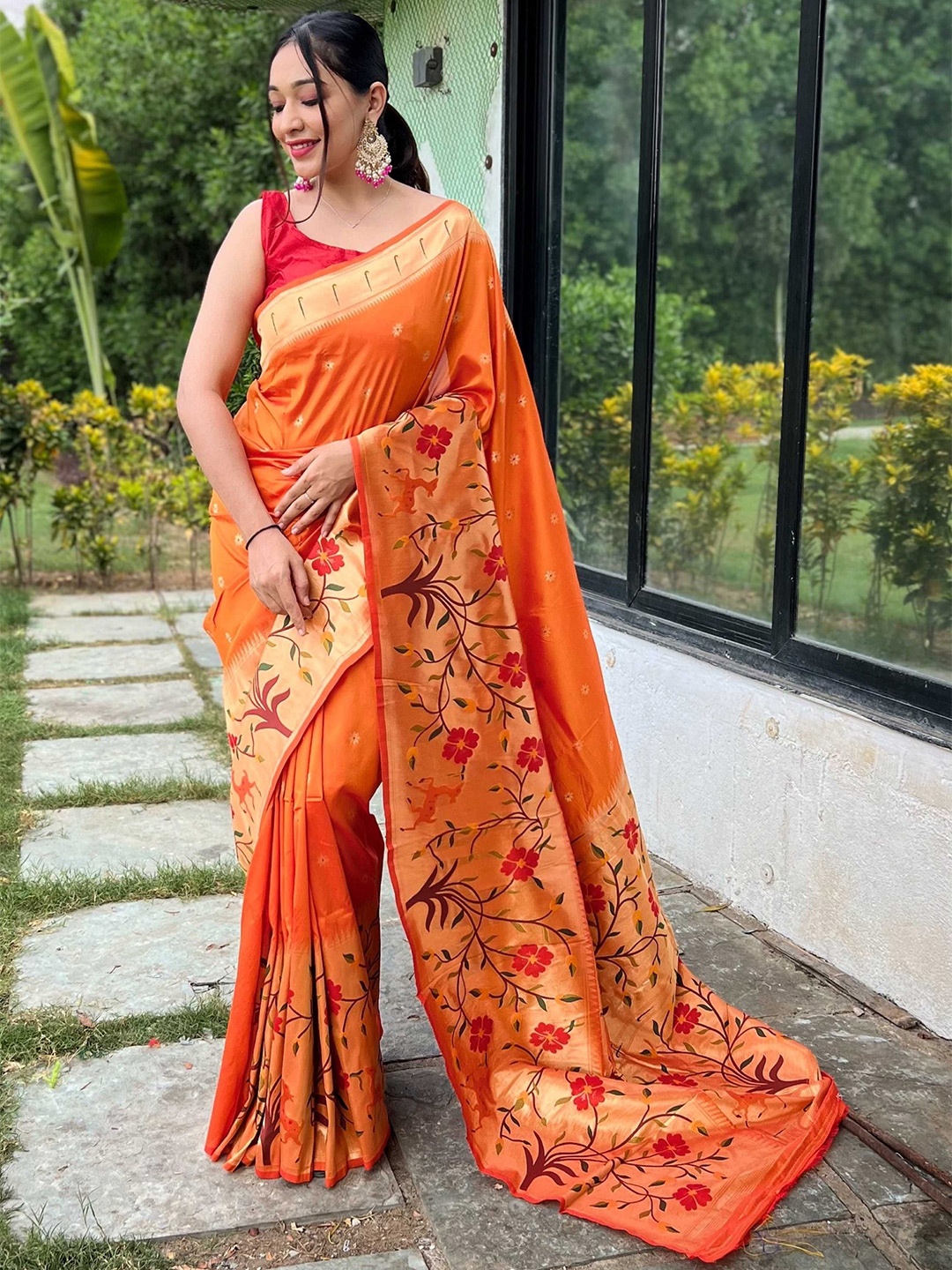 

DIVASTRI Woven Design Zari Paithani Saree, Orange