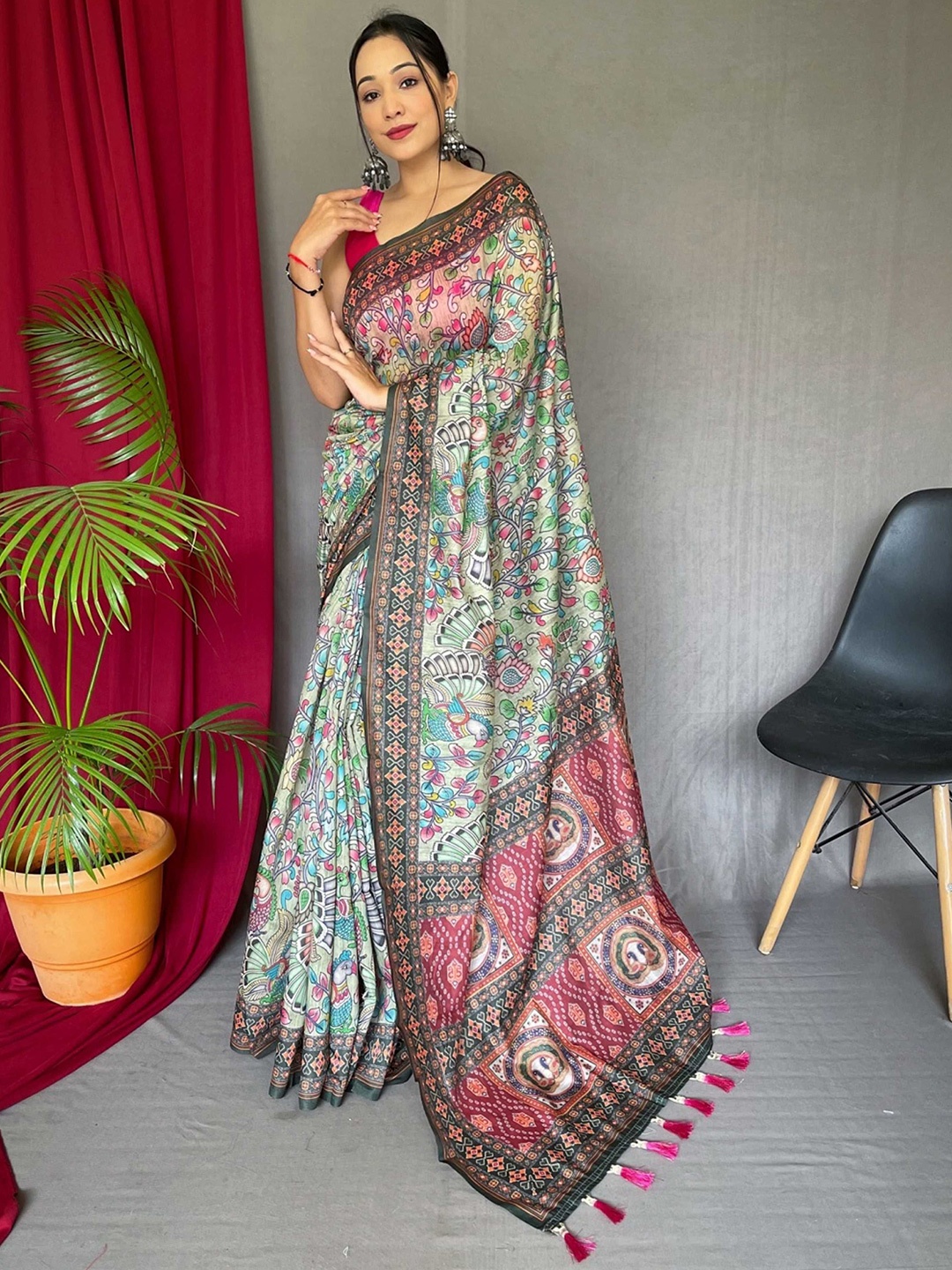 

DIVASTRI Kalamkari Printed Saree, Green