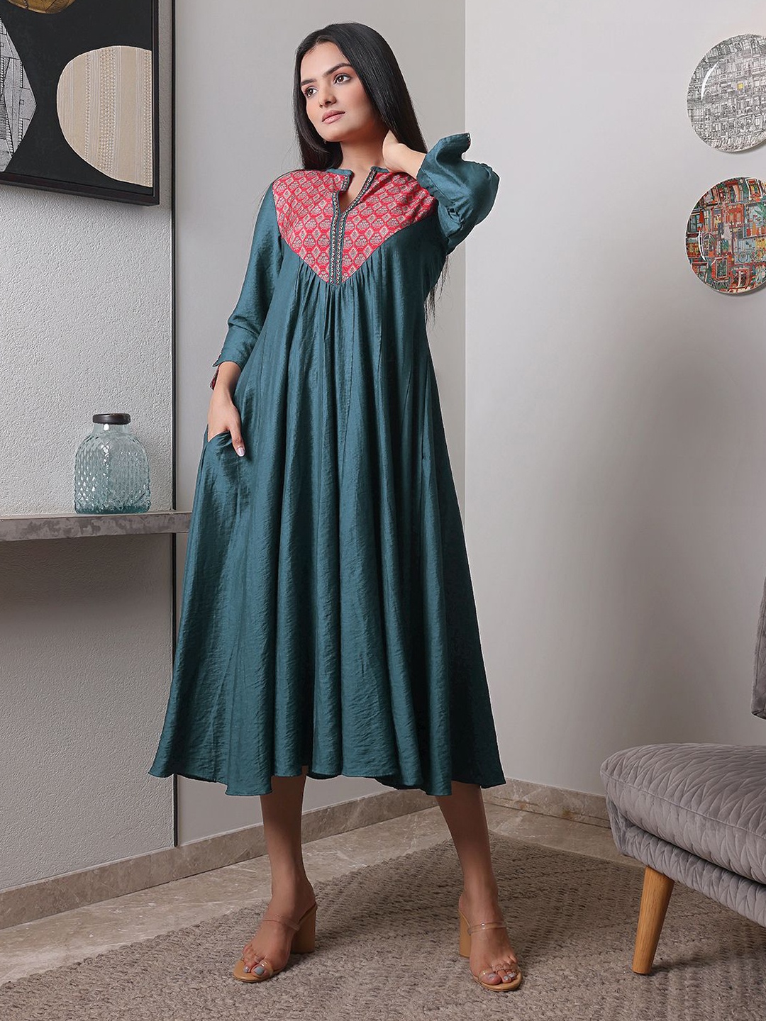

SUKRUTI DESIGN Women Ethnic Motifs Embroidered A-Line Midi Dress, Blue