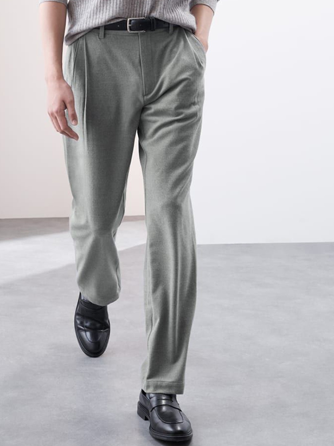 

Marks & Spencer Men Tapered Fit High-Rise Trousers, Grey