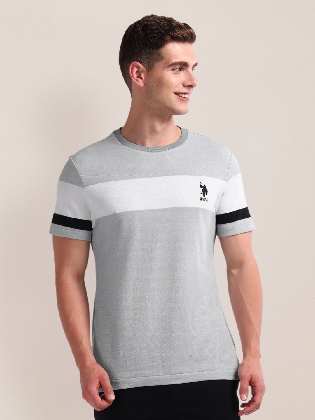 

U.S. Polo Assn. Men Colourblocked Round Neck Cotton T-shirt, Grey