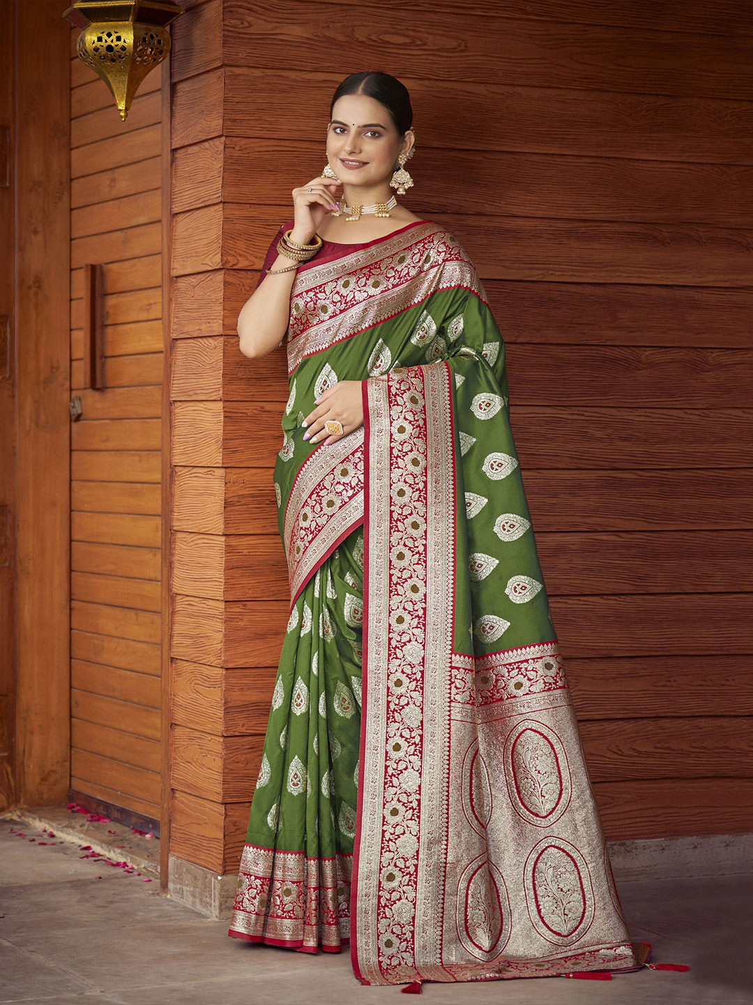 

SAREETHNIC Woven Design Zari Pure Silk Banarasi Saree, Olive