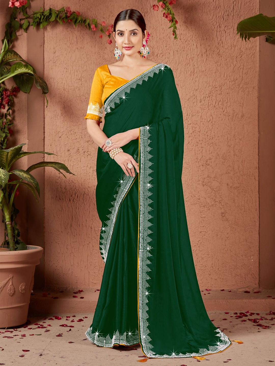 

PAYAL CREATION Embellished Beads and Stones Maheshwari Saree, Green