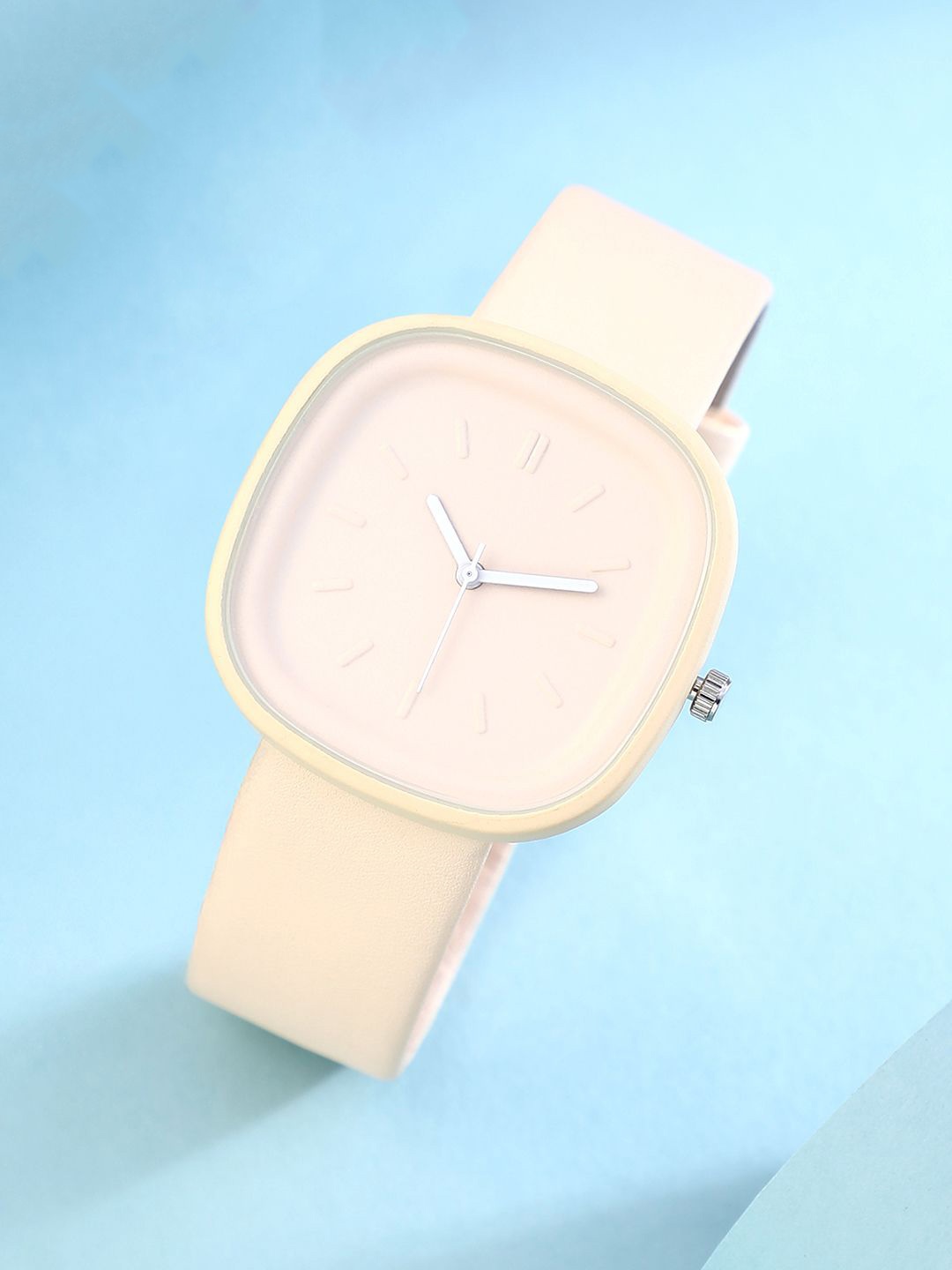 

HAUTE SAUCE by Campus Sutra Women's The Off-Duty Cushion Yellow Watch AW25_HSWC1281