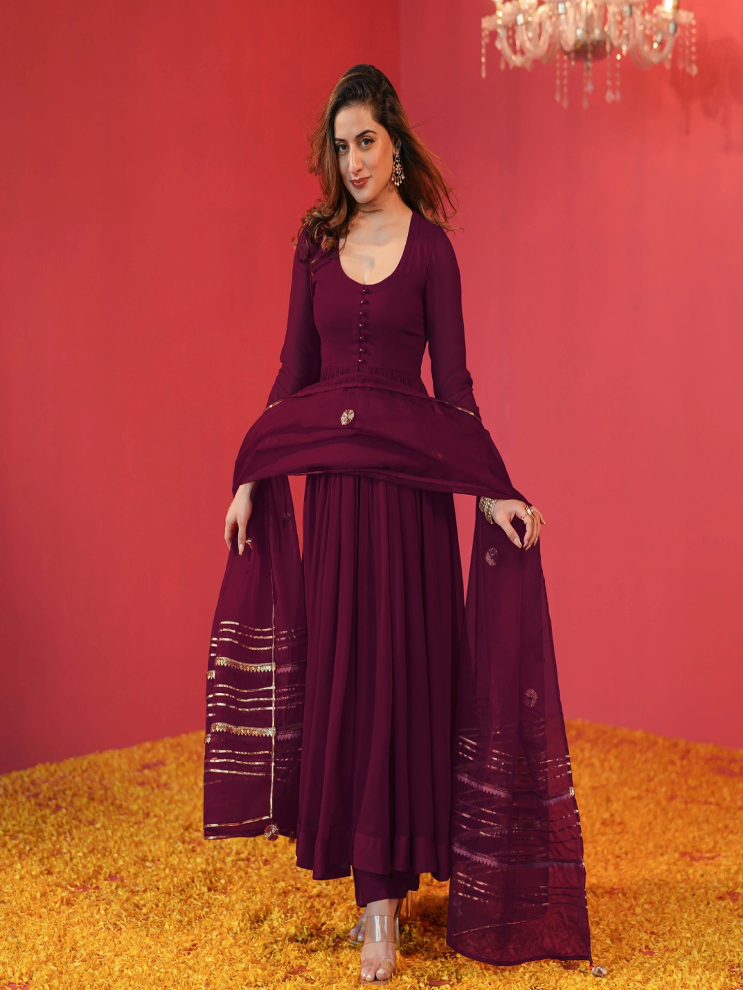 

DIVASTRI Scoop Neck Anarkali Kurta With Trousers And Dupatta, Maroon