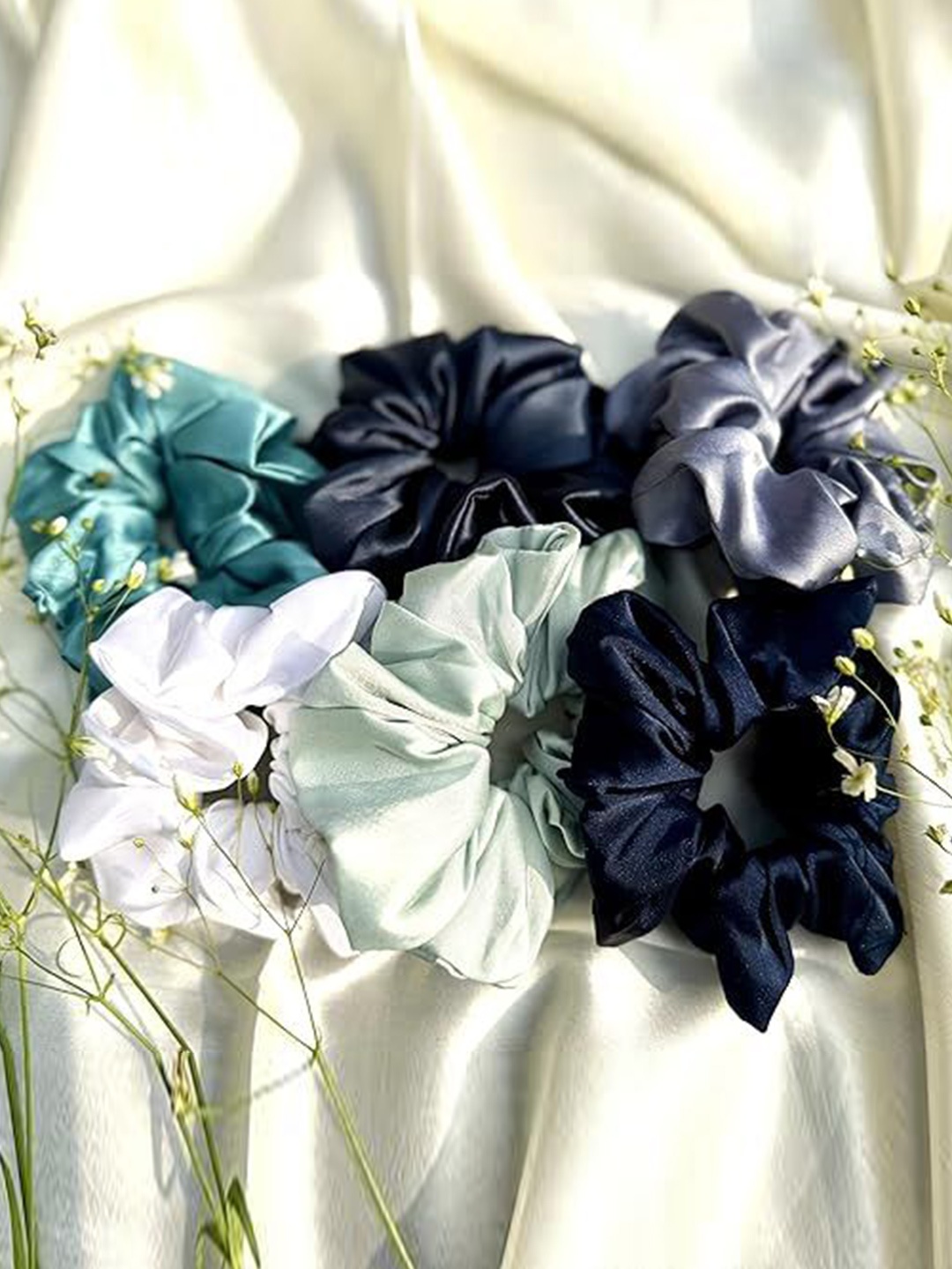 

MASQ Set Of 6 Scrunchies, Assorted