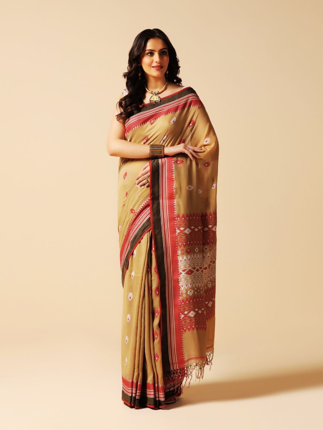 

ADITRI Woven Design Pure Cotton Handloom Khadi Saree, Beige