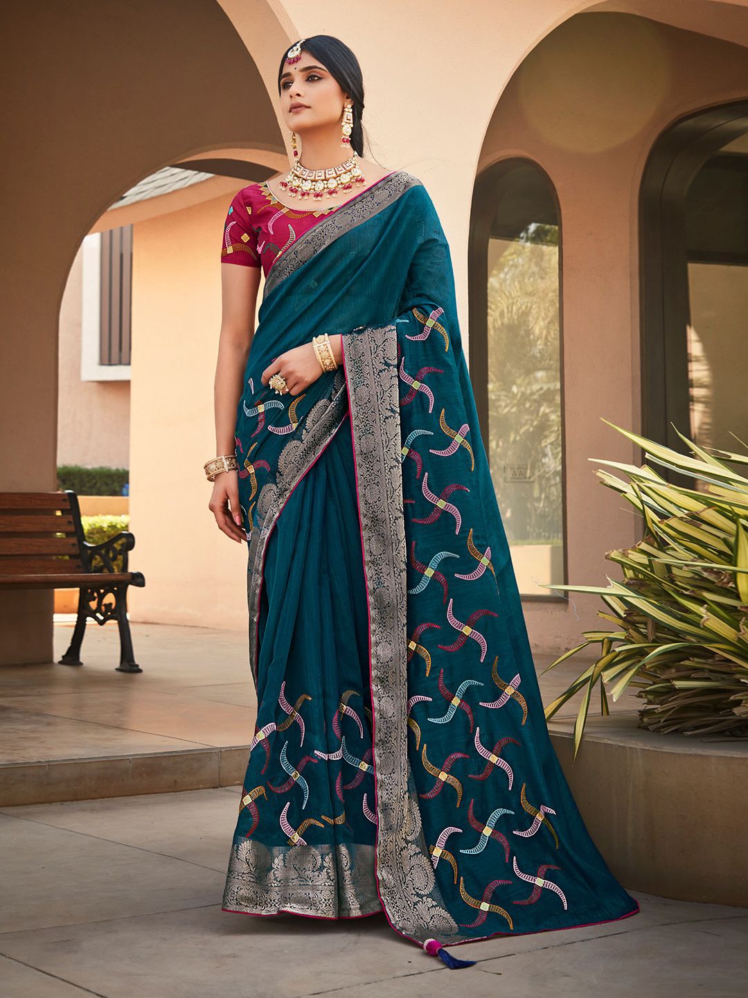 

LeeliPeeri Designer Embellished Embroidered Saree, Teal
