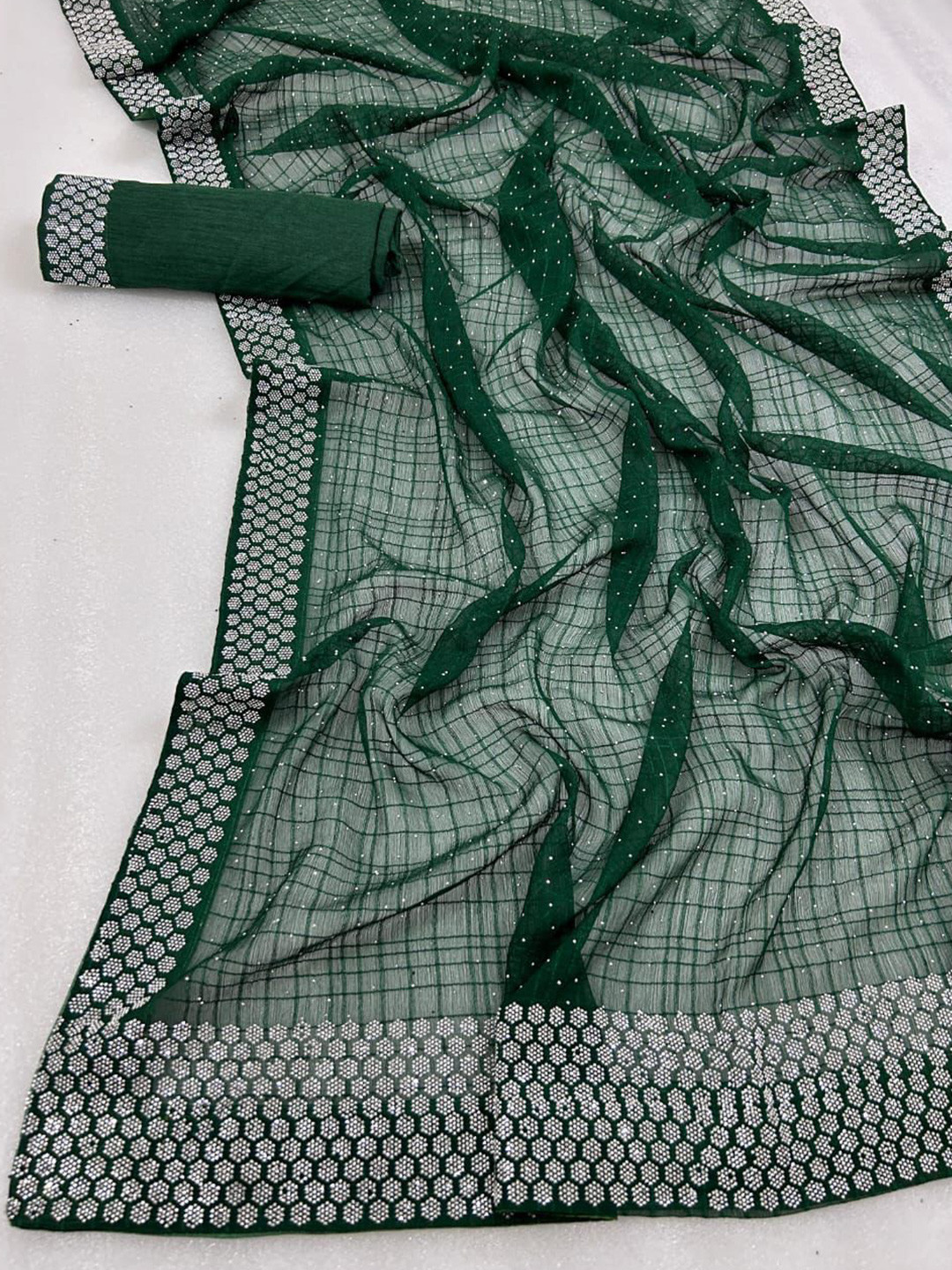 

PAYAL CREATION Embellished Beads and Stones Pure Georgette Maheshwari Saree, Green