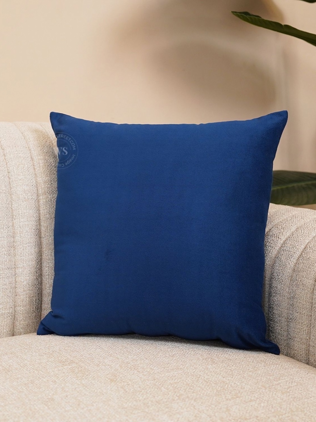 

WOODEN STREET Blue Velvet Square Cushion Cover
