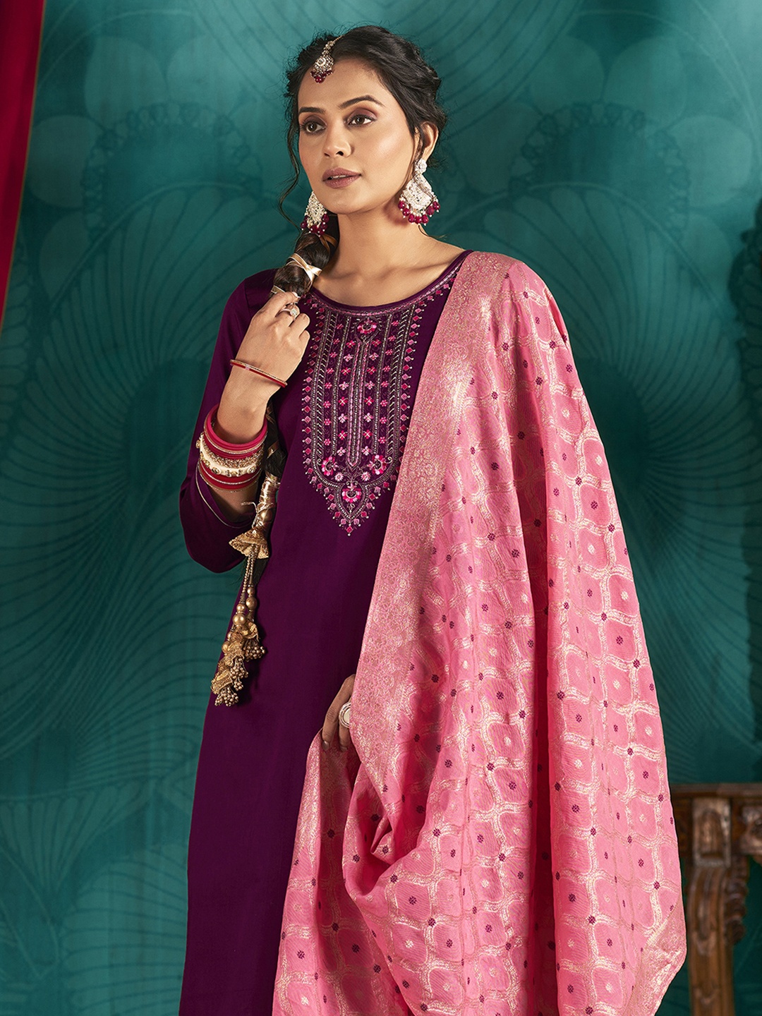 

Anouk Burgundy Floral Embroidered Unstitched Dress Material