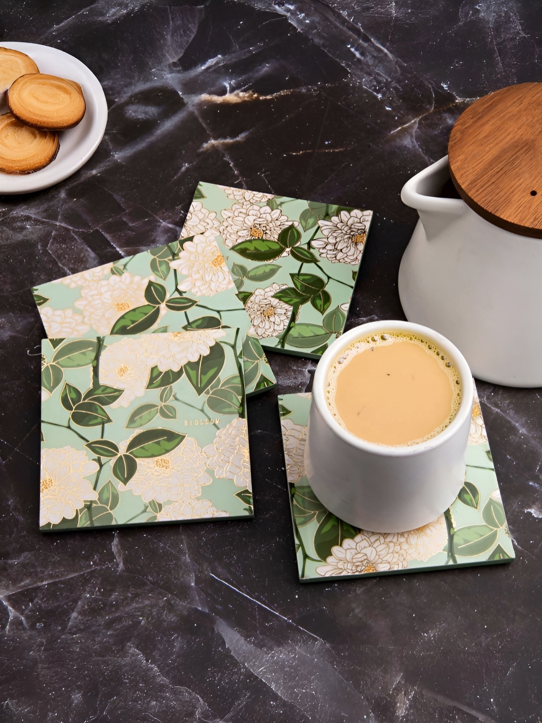 

giBOX 4 Pieces Green Gold-Plated Floral Printed Glossy Finish Wooden Square Coasters