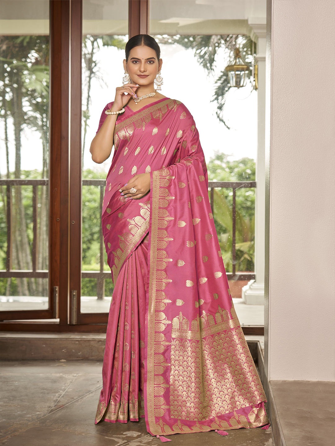 

SAREETHNIC Woven Design Zari Pure Silk Banarasi Saree, Pink