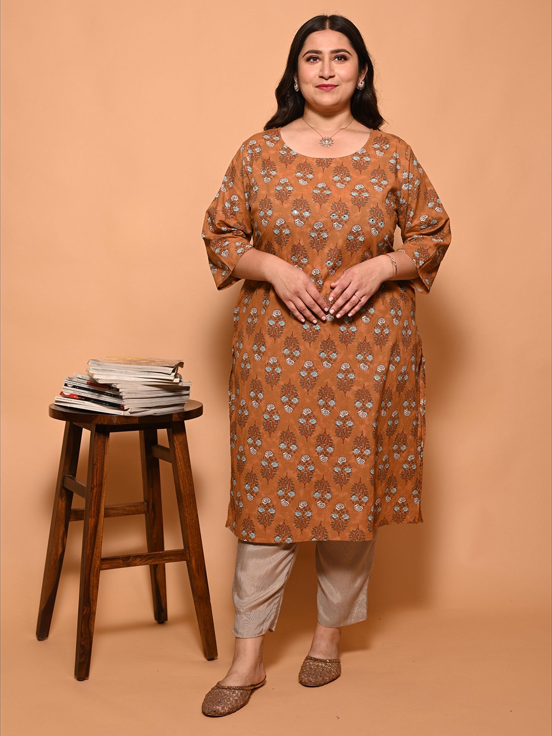 

GATIM Plus Size Floral Printed Round Neck Pure Cotton Straight Kurta, Brown