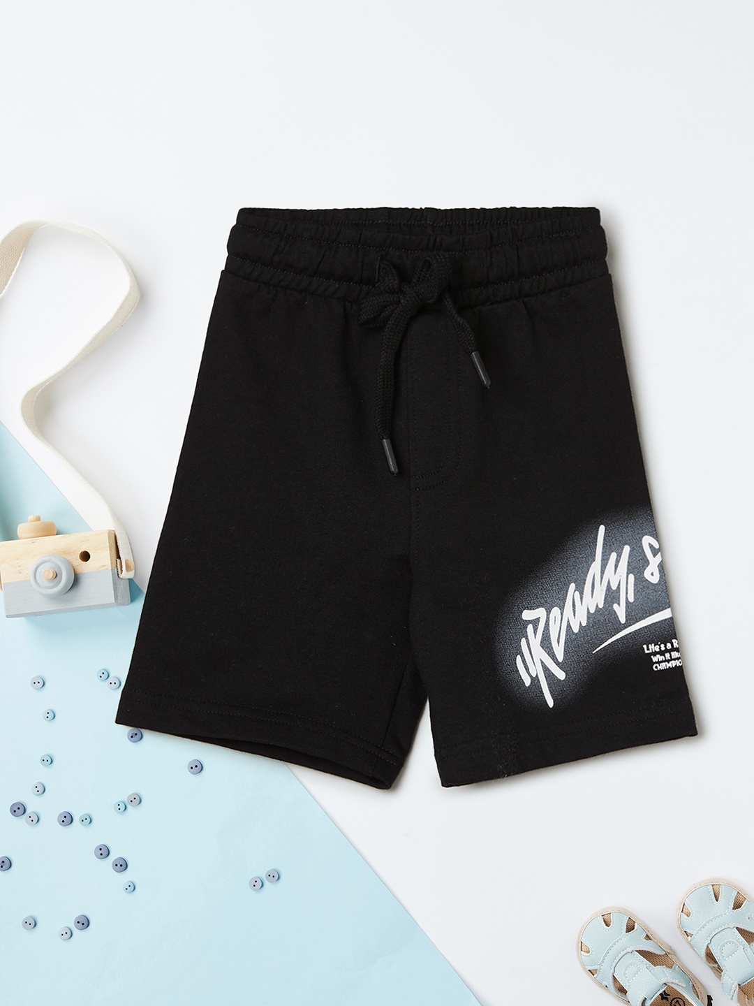 

max Boys Printed Regular Fit Mid-Rise Shorts, Black