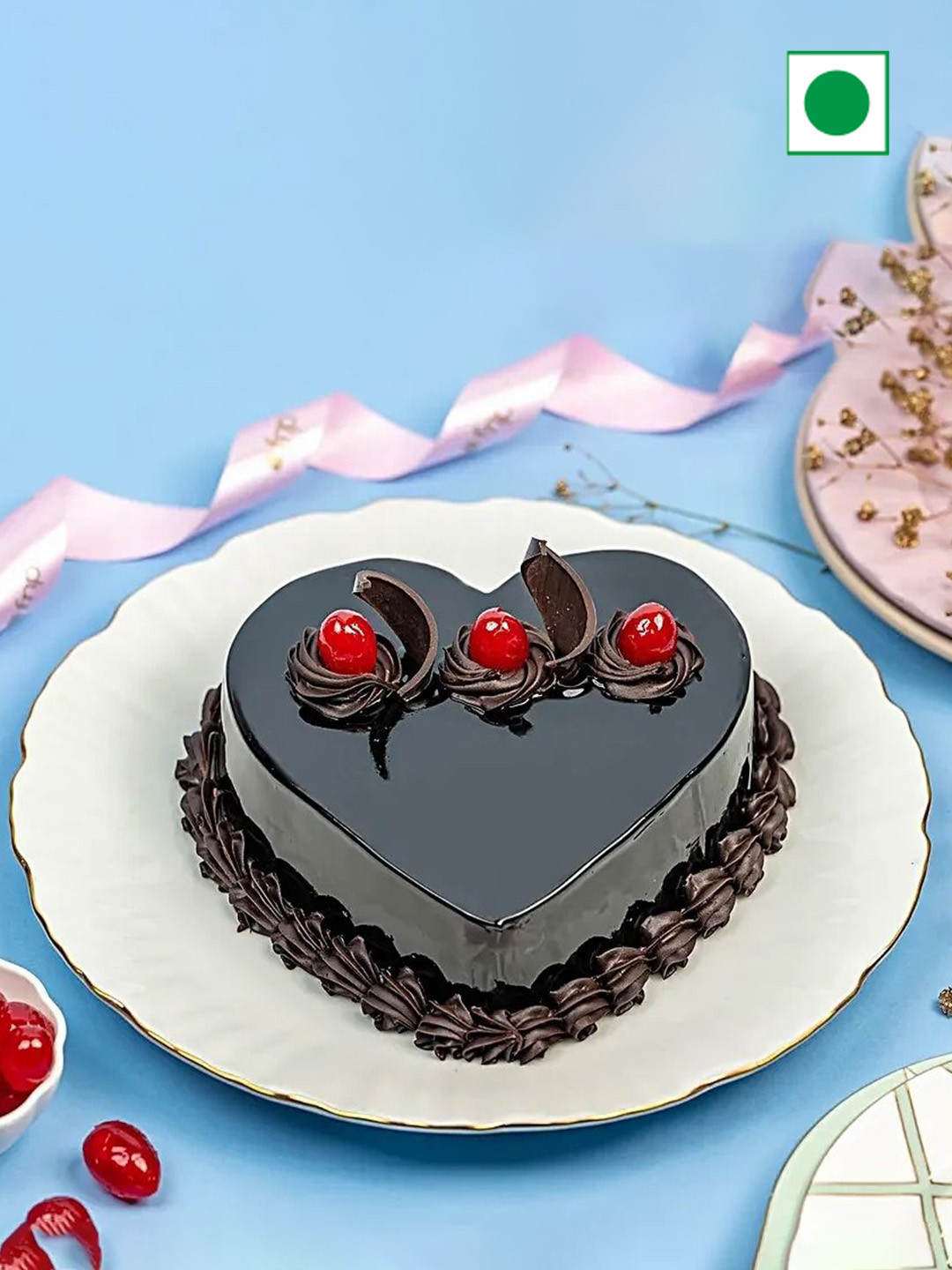 

fnp Truffle Flavor Eggless Heart Cake-500g, Brown