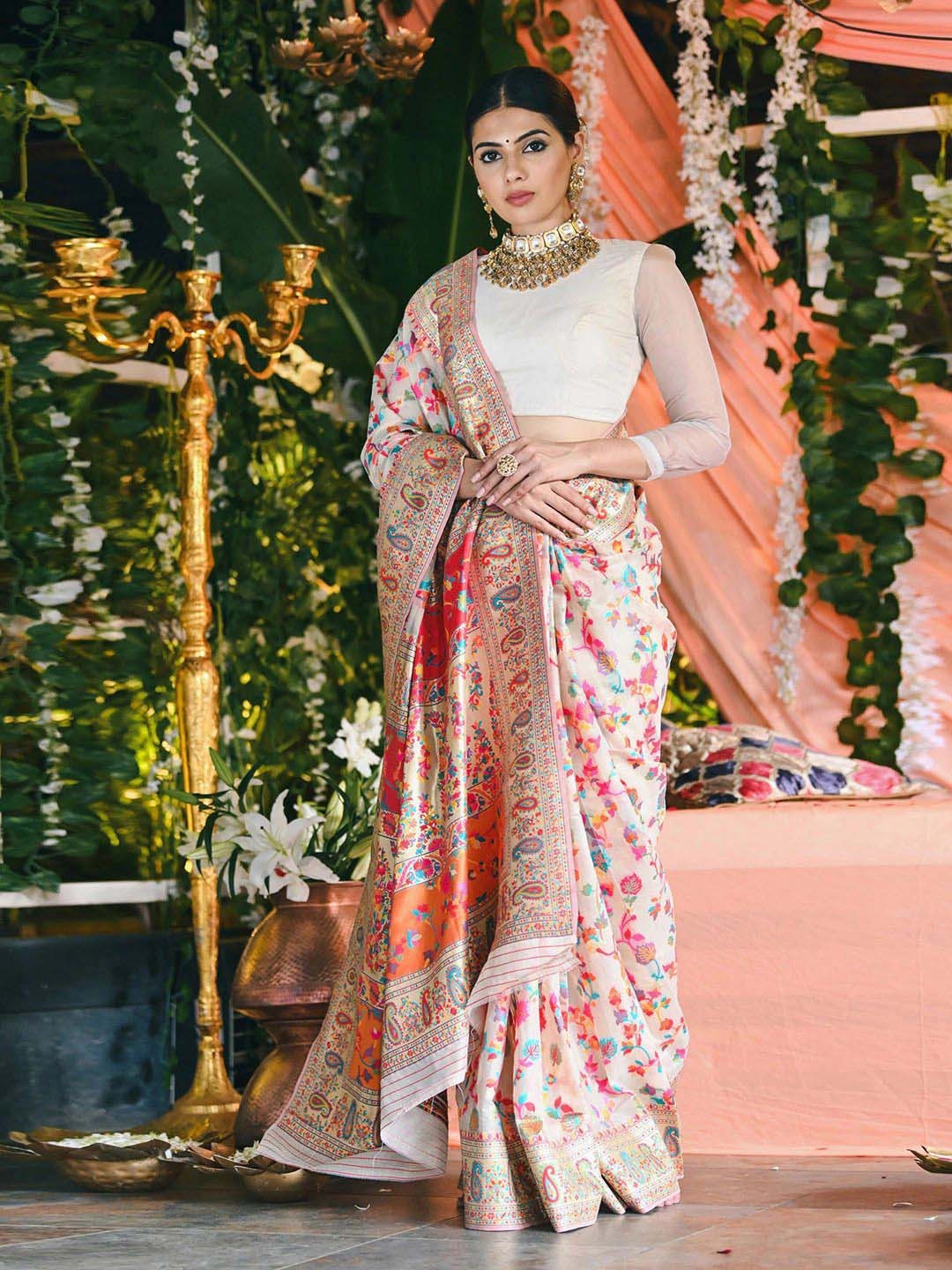 

DIVASTRI Ethnic Motifs Zari Banarasi Saree, White