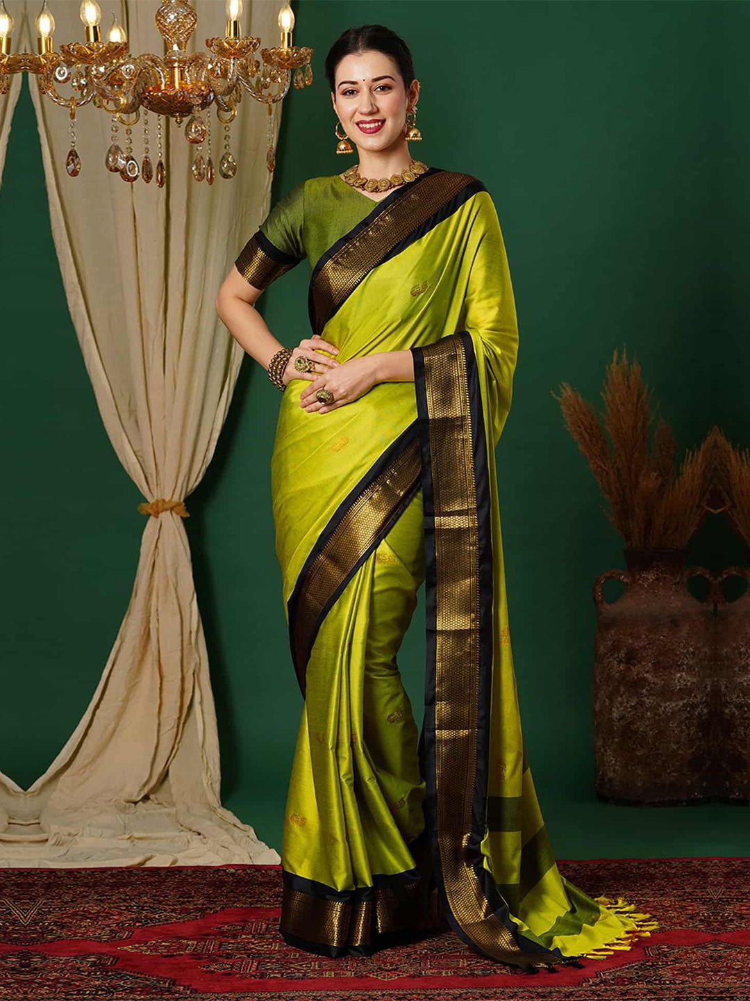 

DIVASTRI Woven Design Zari Pure Silk Mysore Silk Saree, Lime green