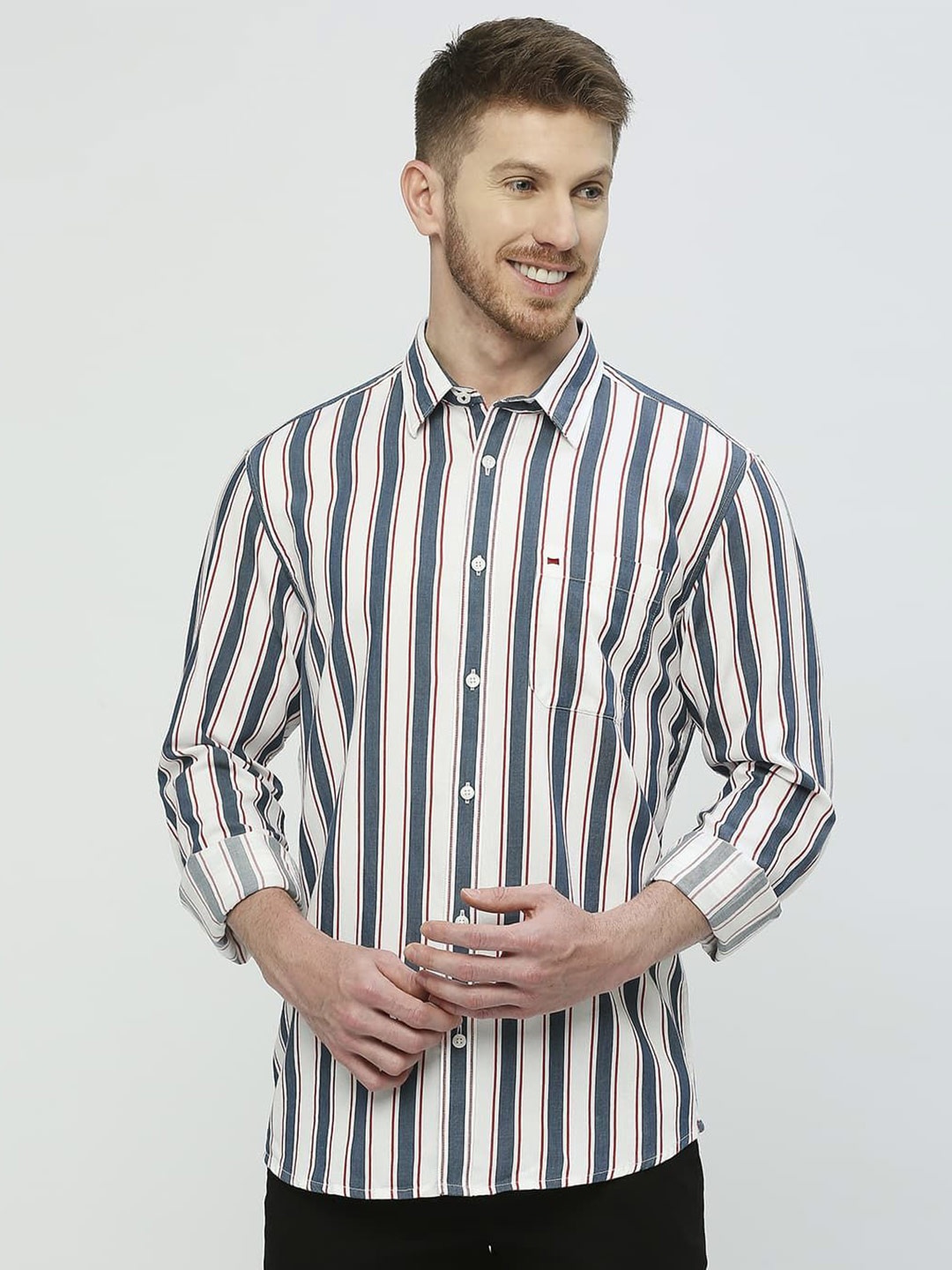 

Basics Men Relaxed Fit Spread Collar Vertical Striped Cotton Casual Shirt, Navy blue