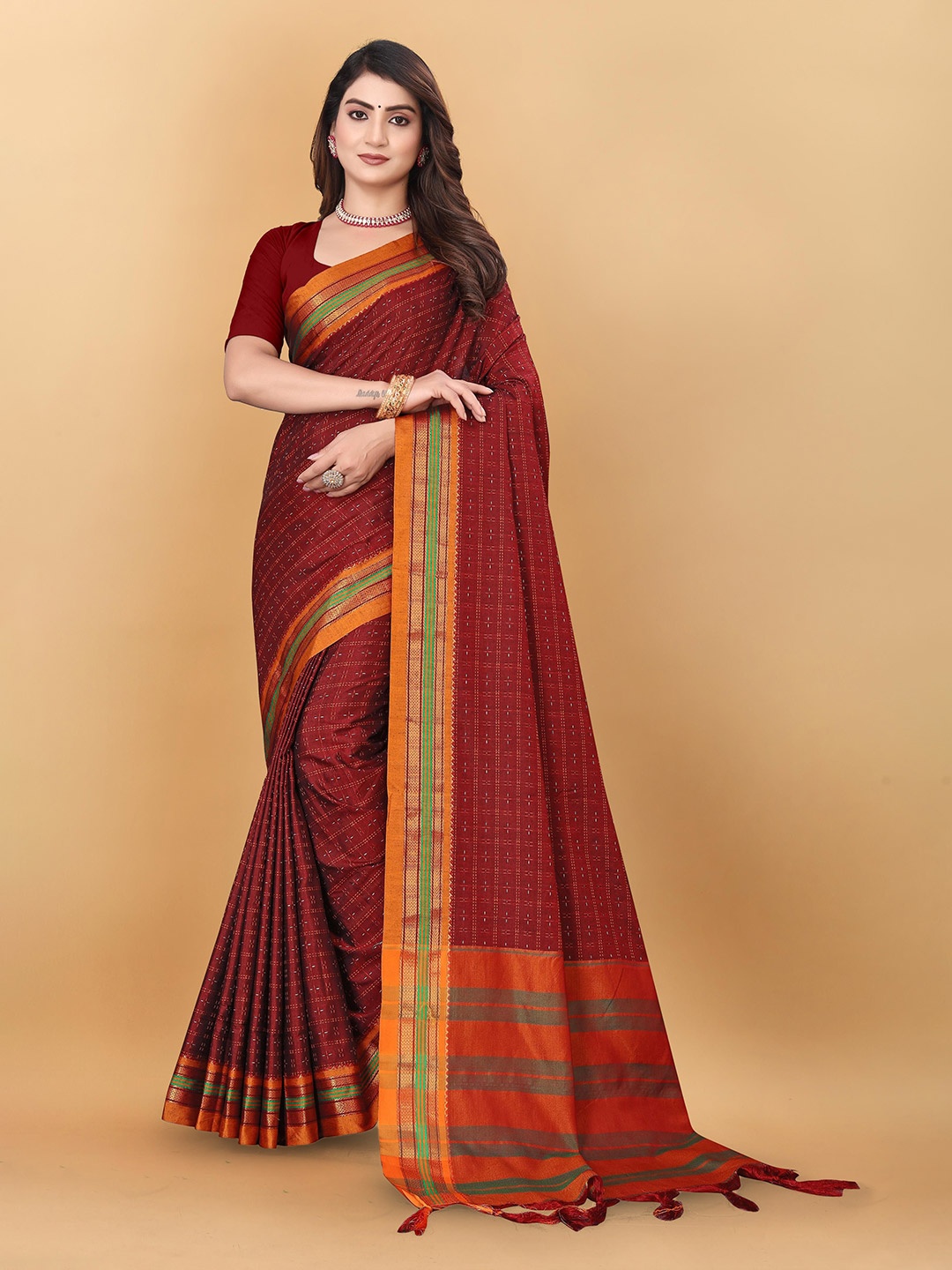 

SUPERLAXMI Woven Design Ilkal Saree With Blouse Piece, Maroon