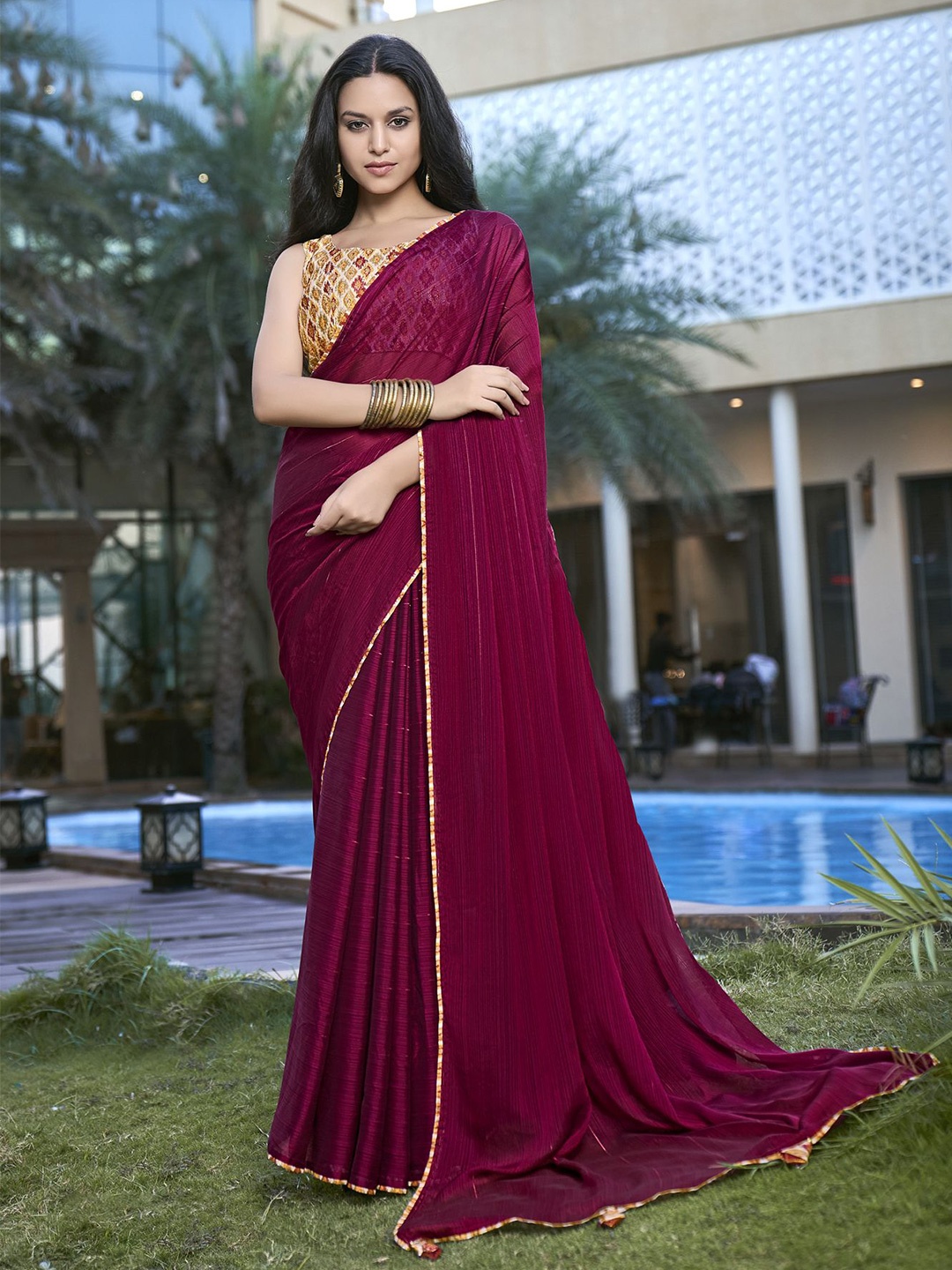

VIRENDRA TEXTILES Striped Pure Chiffon Saree, Maroon