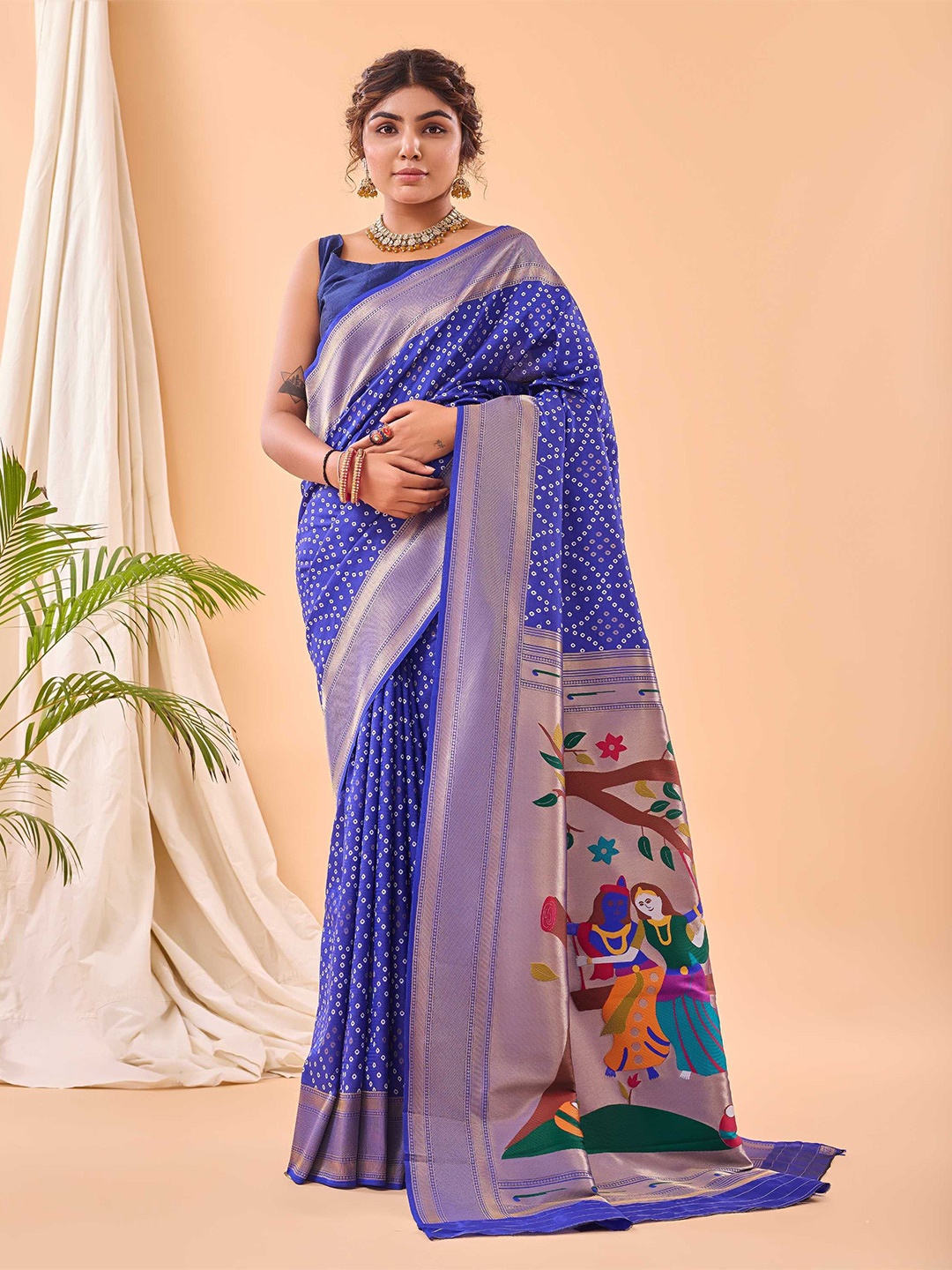 

DIVASTRI Bandhani Zari Silk Blend Paithani Saree, Blue