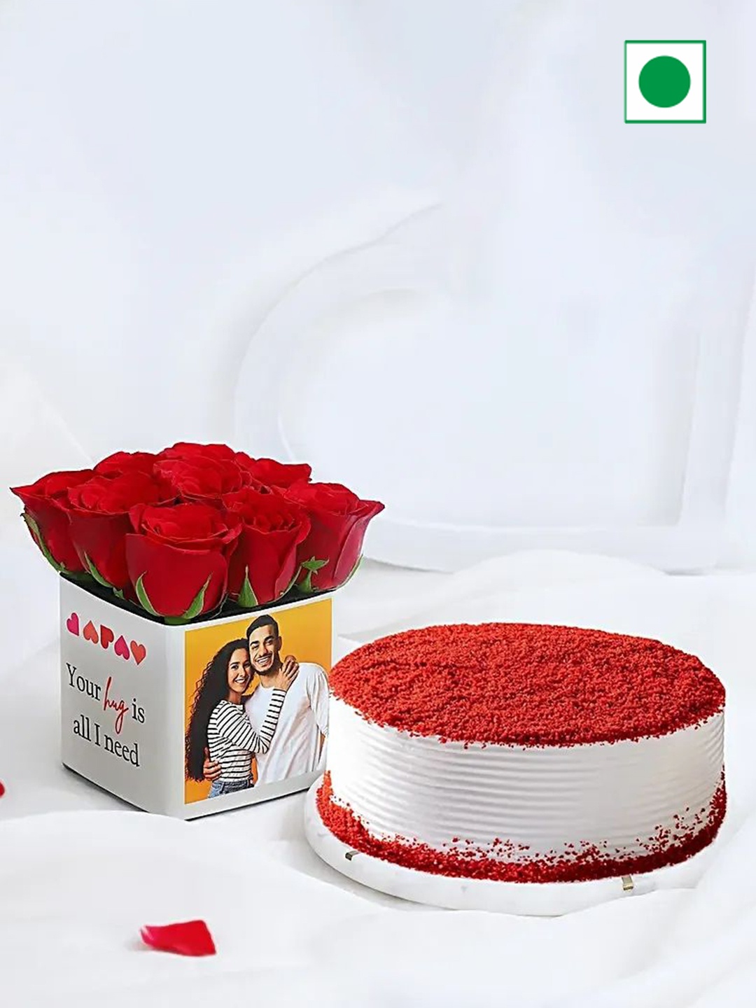 

fnp Red Velvet Round Cake With Roses -500g