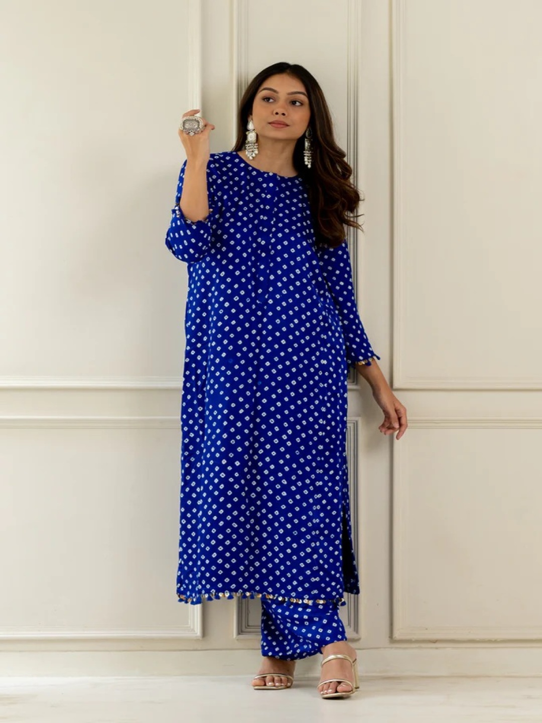 

Lookmark Bandhani Printed Round Neck Straight Kurta With Trouser, Blue