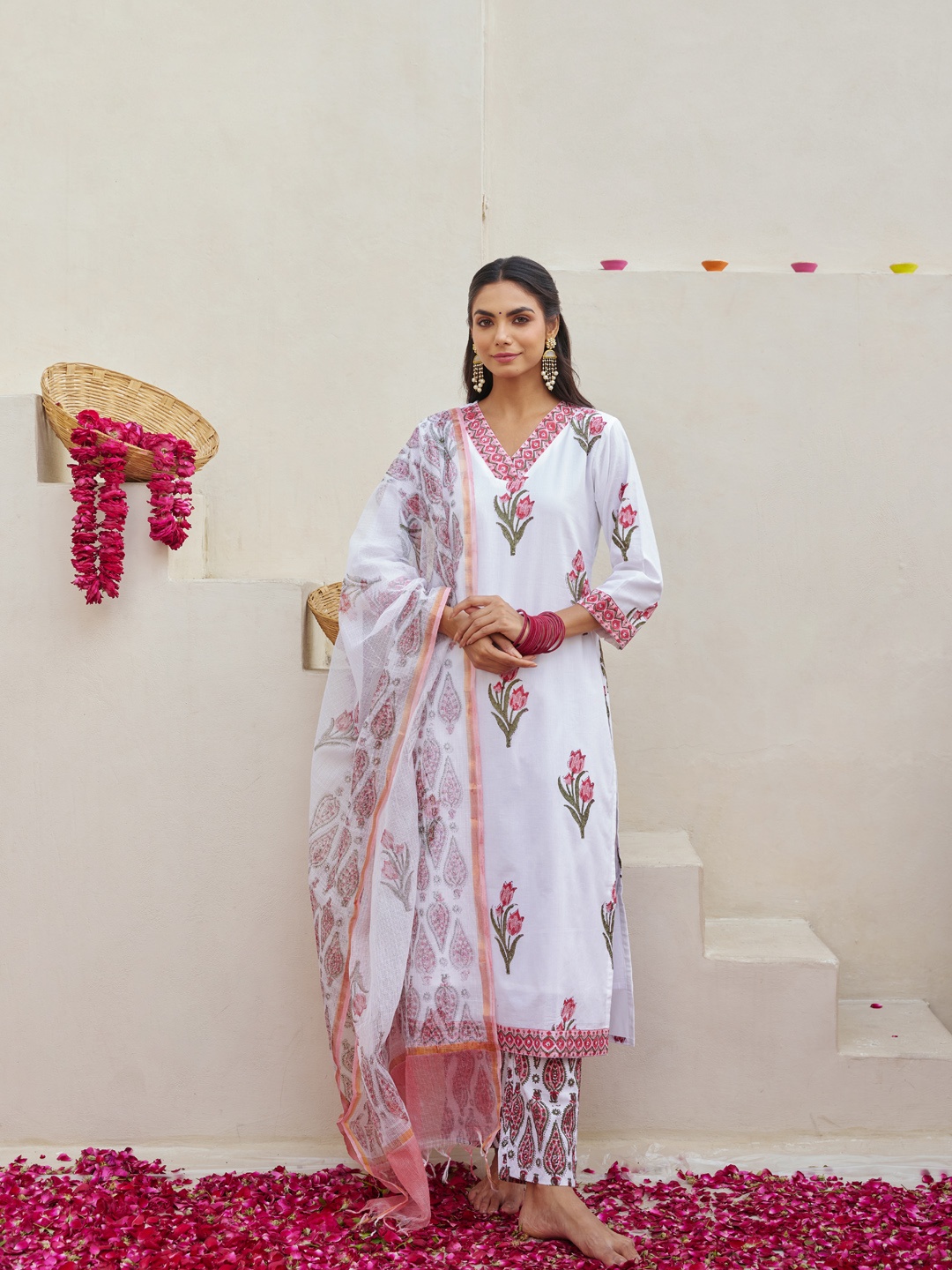 

The Ethnic Label Floral Printed Pure Cotton V-Neck Straight Kurta With Trousers & Dupatta, White