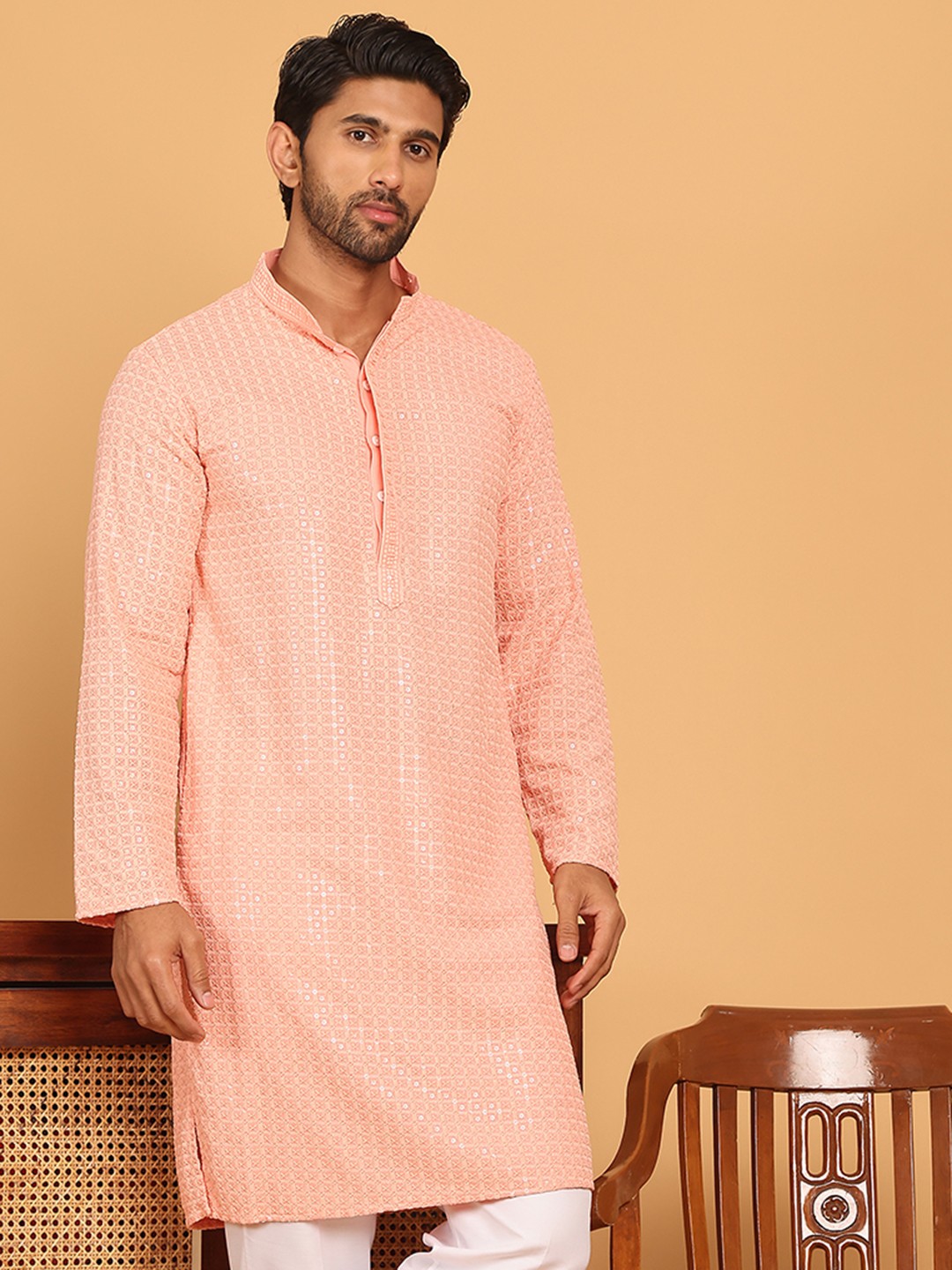 

Jompers Geometric Embroidered Mandarin Collar Thread Work Straight Kurtas, Peach