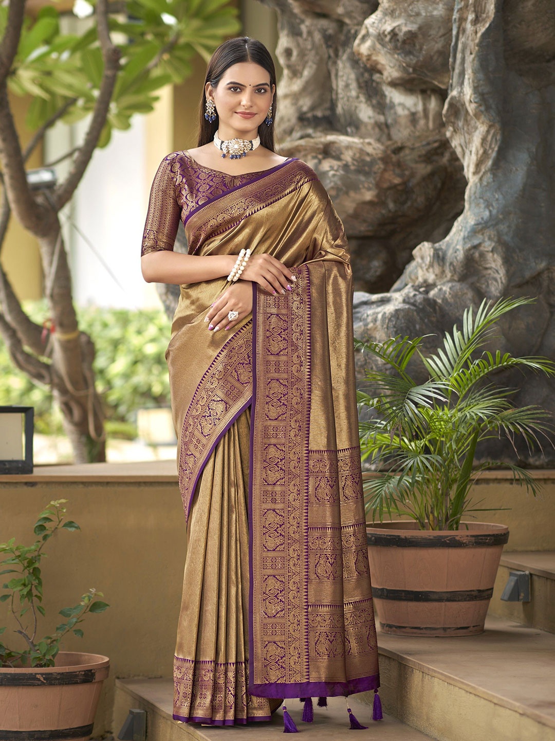 

SAREETHNIC Woven Design Zari Pure Silk Kanjeevaram Saree, Purple