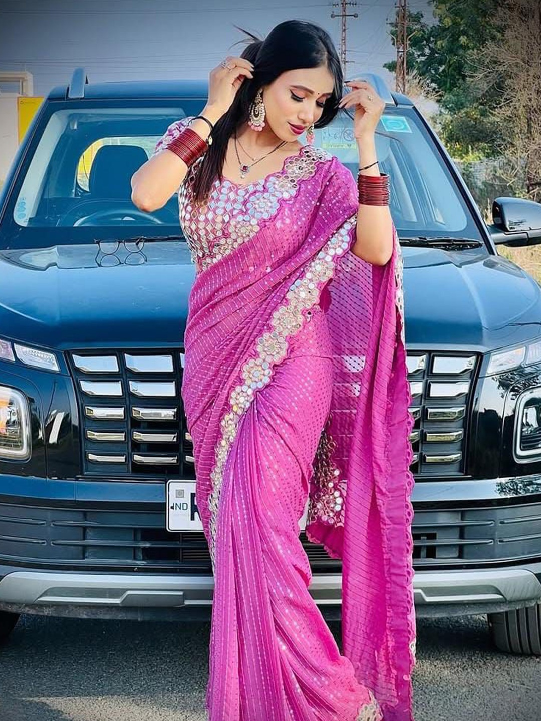 

MANSUBHA Embellished Pure Georgette Banarasi Saree, Pink