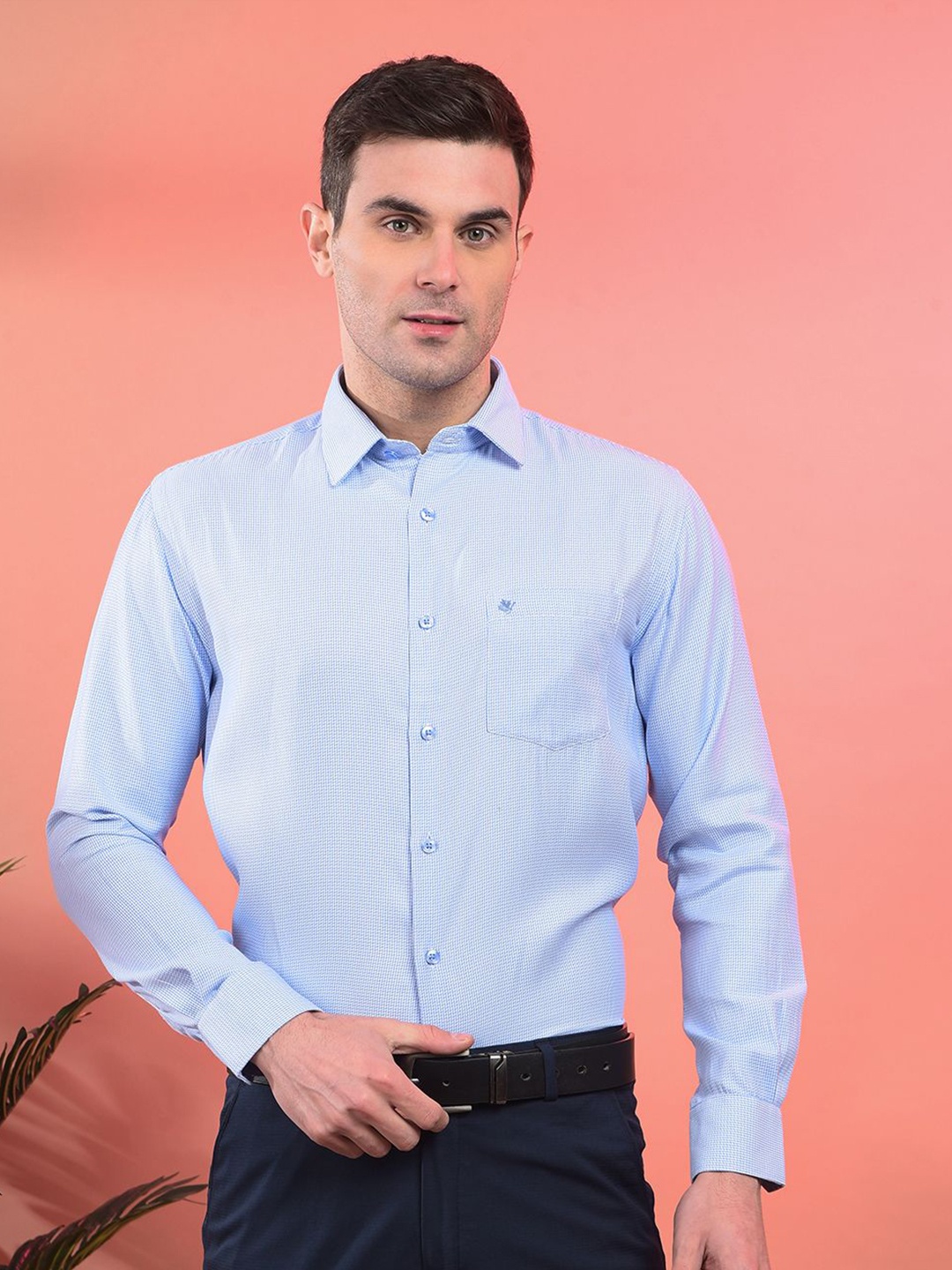 

COBB Men Spread Collar Textured Cotton Formal Shirt, Blue