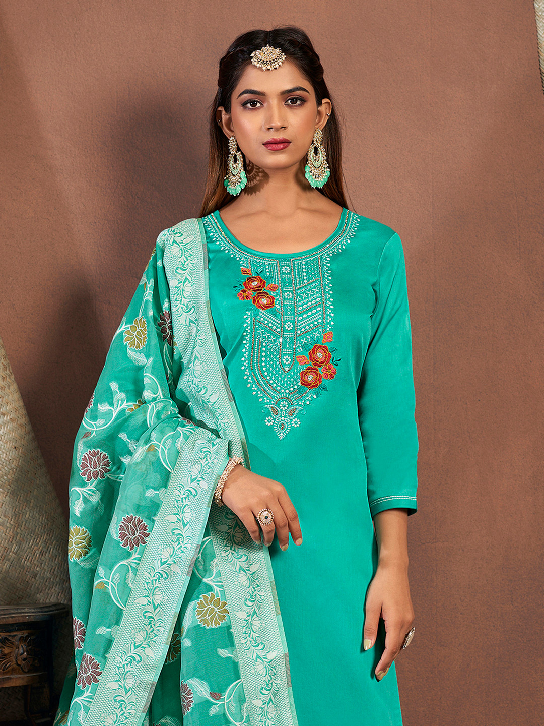 

Anouk Green Floral Embroidered Unstitched Dress Material