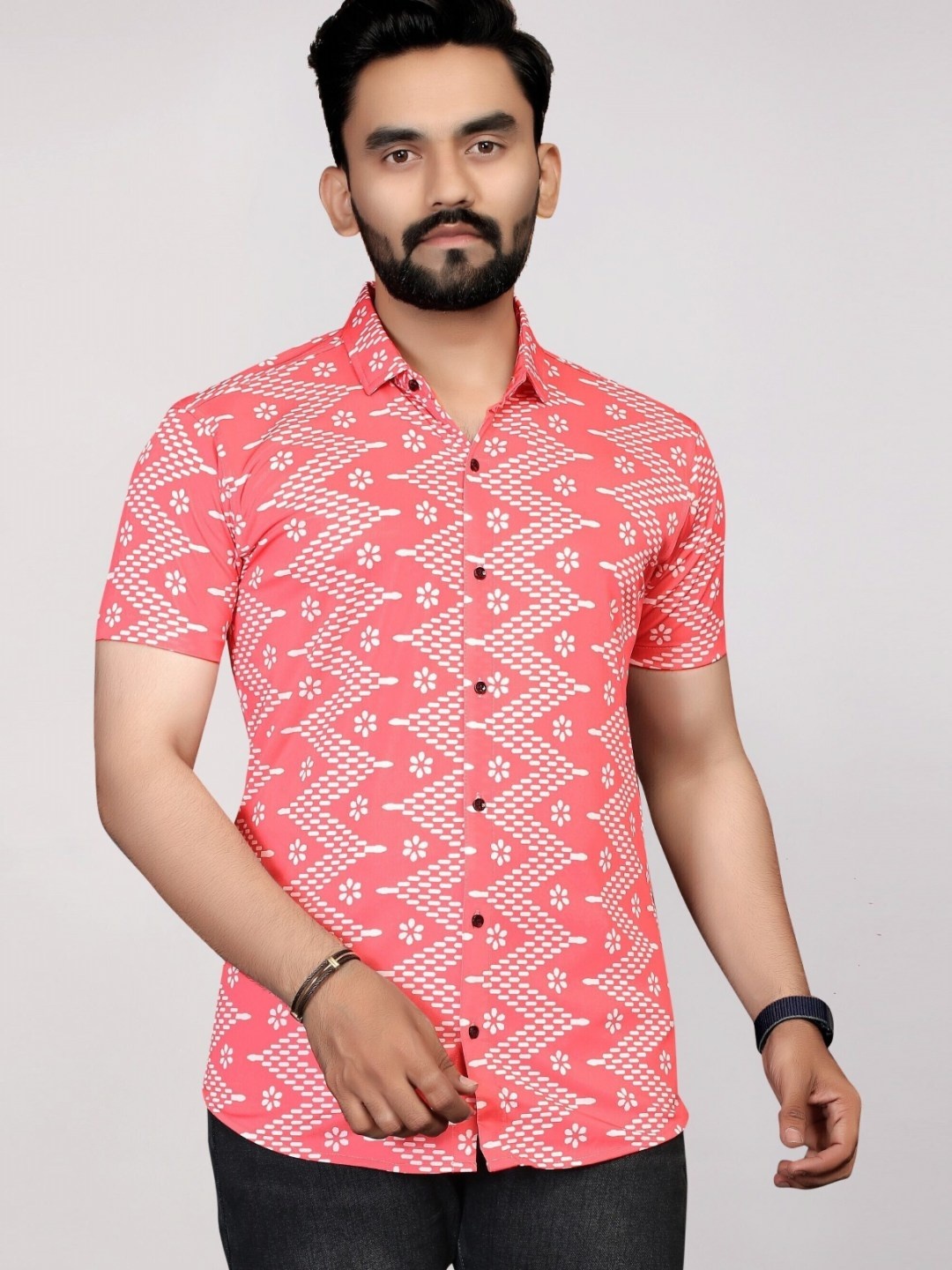 

FABRIPPLE Men Classy Fashionista Floral Printed Spread Collar Casual Shirt, Pink