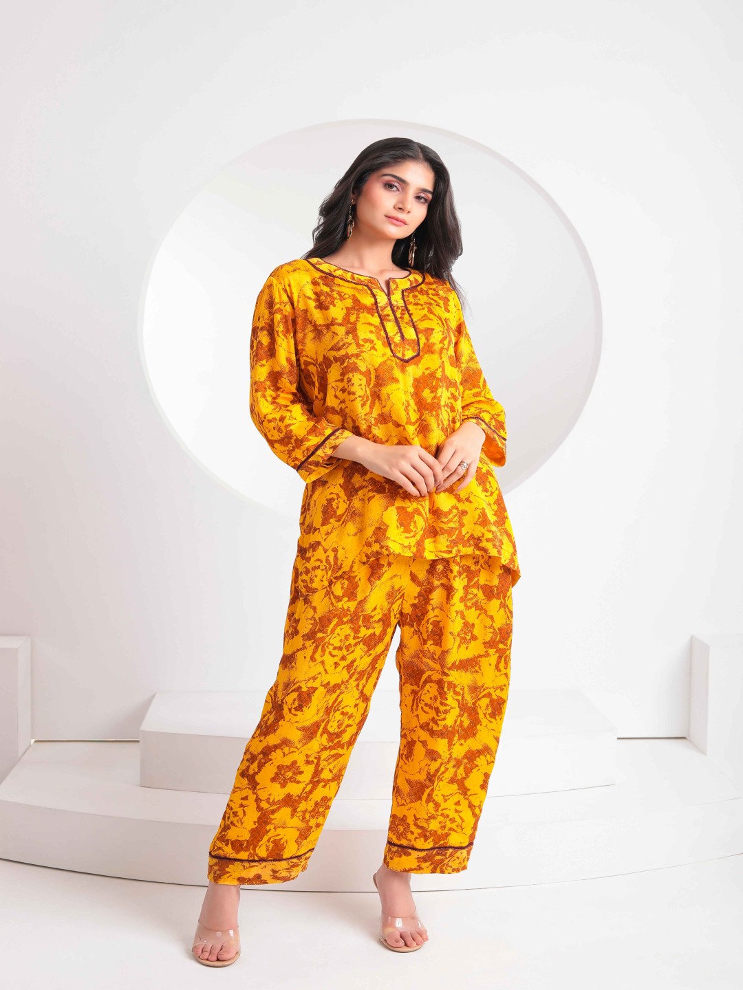 

The Front Row Abstract Printed Notch Neck Tunic With Trousers, Yellow