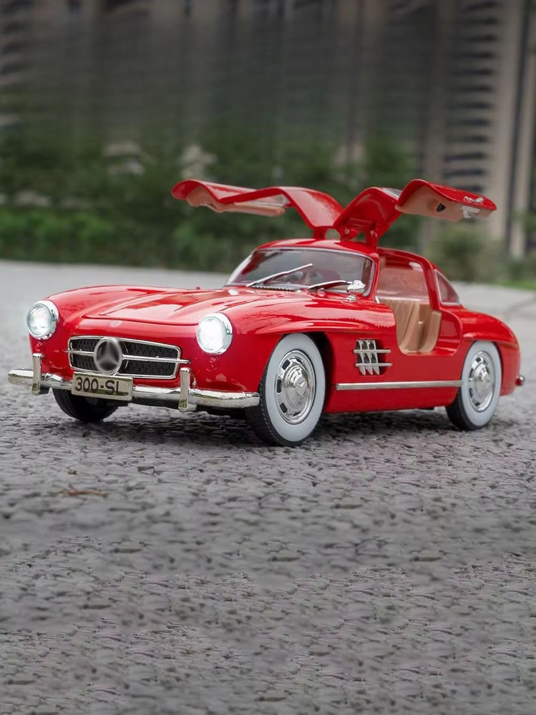 

UKAXA Kids Diecast Metal Toy Car With Light Sound, Red