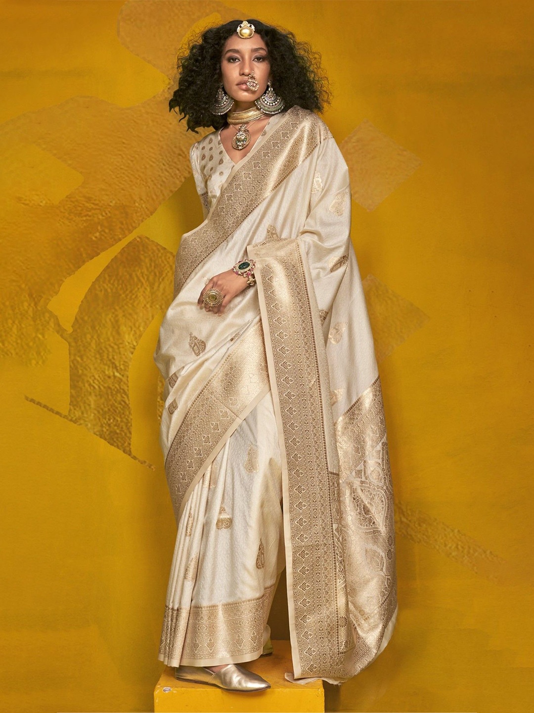 

MySilkLove Woven Design Zari Silk Blend Banarasi Saree, Cream