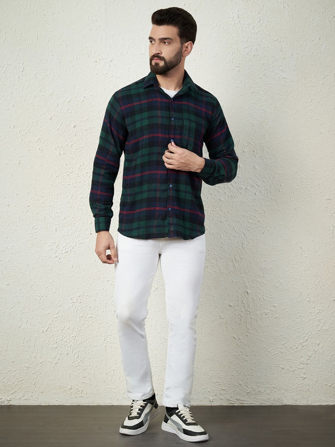 

Bigreams Men Regural Fit Tartan Checkered Flannel Shirt With Patch Pocket, Green